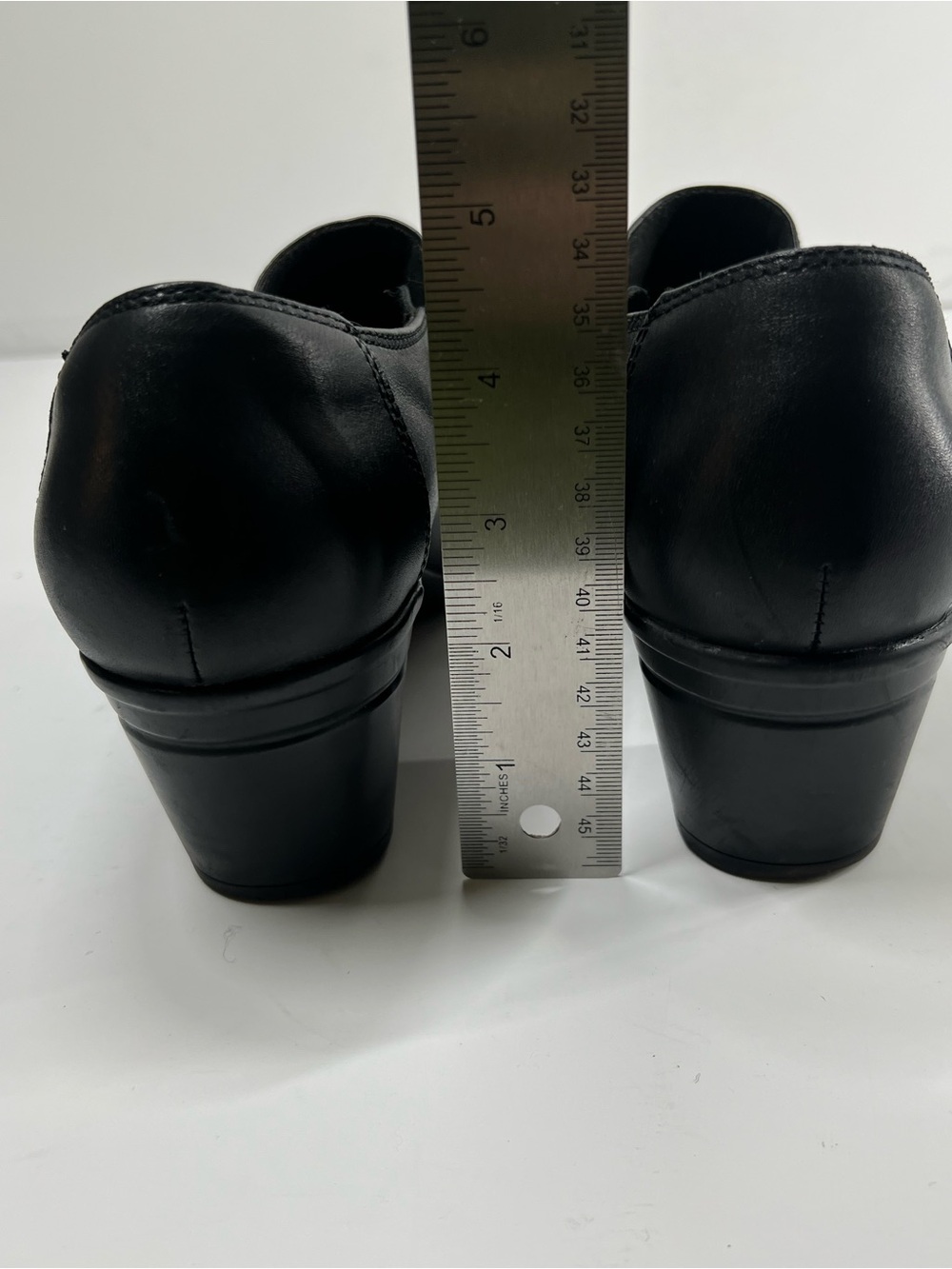 Clarks Collection Women’s Black Leather Ankle Booties Heels Size 9 - Picture 10 of 13